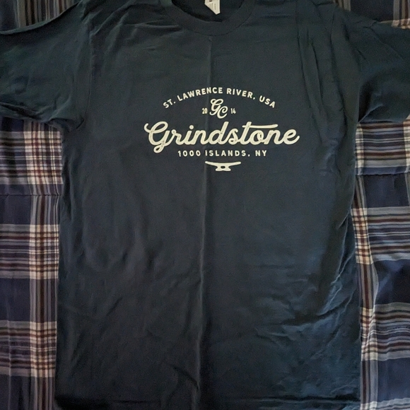 Grindstone Island t-shirt - Picture 1 of 2